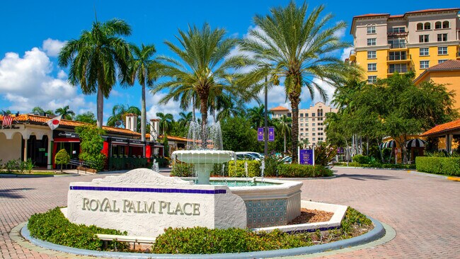 Building Photo - 16147 Sierra Palms Dr