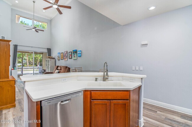 Building Photo - 206 Tin Roof Ave