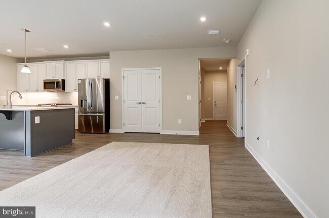 Building Photo - 4395 Peach Lily Ln