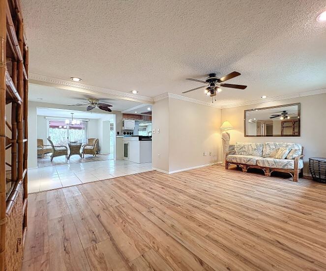 Building Photo - 12504 Stagecoach Ln