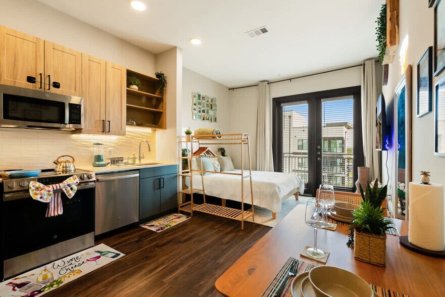 Building Photo - 9127 Research Blvd