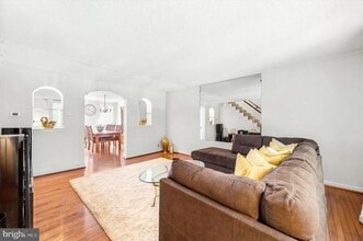 Building Photo - 1043 N 68th St