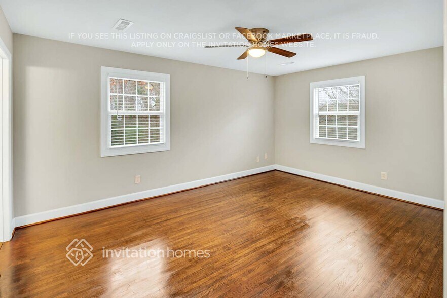 Building Photo - 6613 Fairlawn Rd
