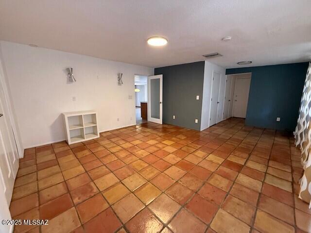 Building Photo - 4426 E Linden St