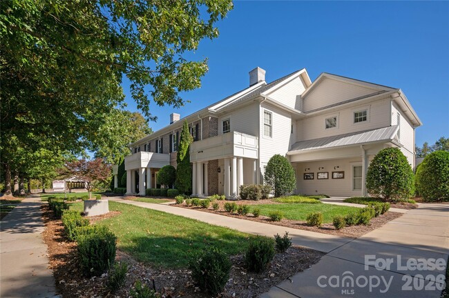 Building Photo - 7019 Hamilton Mill Dr