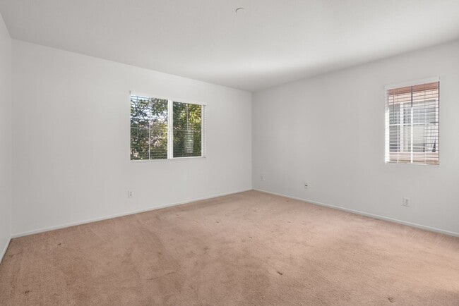 Building Photo - 4BR Gated Riverside Home | Fireplace | 2-Car Garage | Washer/Dryer | 3D Tour