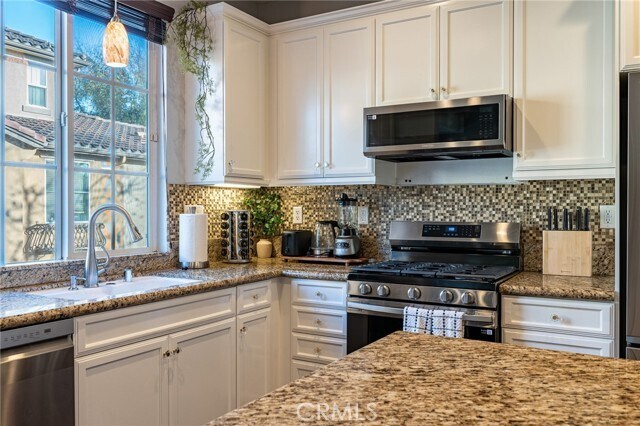 Building Photo - 6371 Estrela Ln