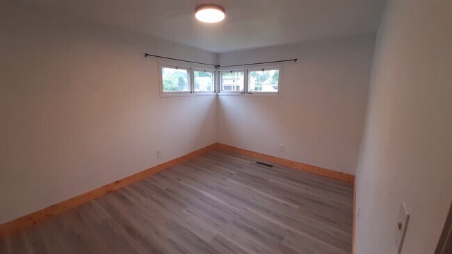 Bedroom 1 - 386 Worden St