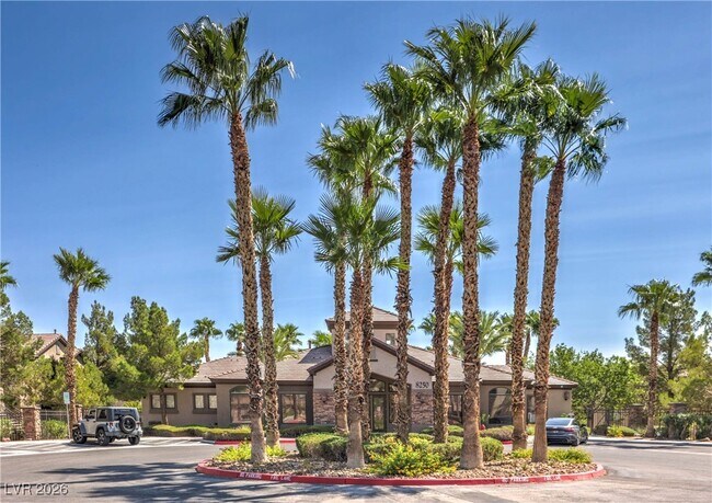 Building Photo - 8250 N Grand Canyon Dr