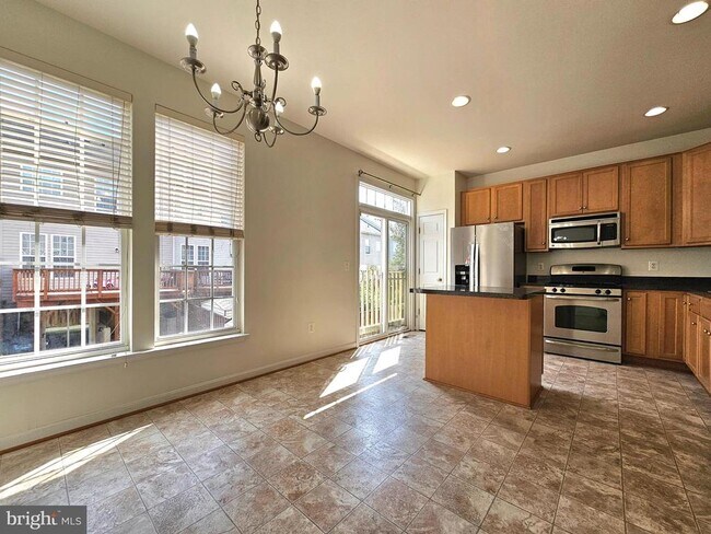 Building Photo - 15328 Elizabeth Burbage Loop