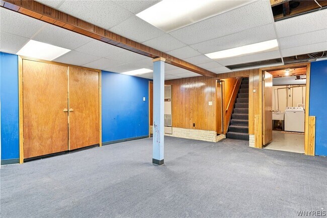 Building Photo - 53 Hartford Rd