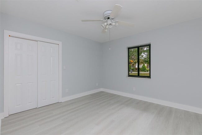 Building Photo - 13401 SW 83rd Ave