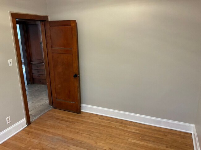 Building Photo - 2445 N 50th St