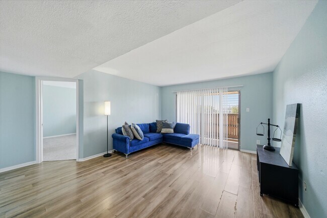 Building Photo - 8523 Hearth Dr