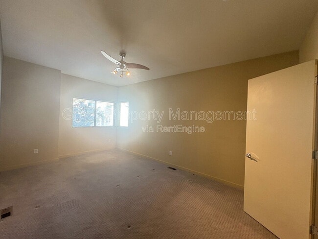 Building Photo - 3400 Larimer St