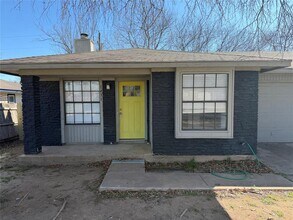 Building Photo - 1431 Hyridge Cir