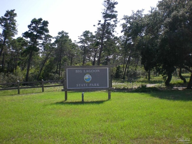 Building Photo - 11606 Chanticleer Dr