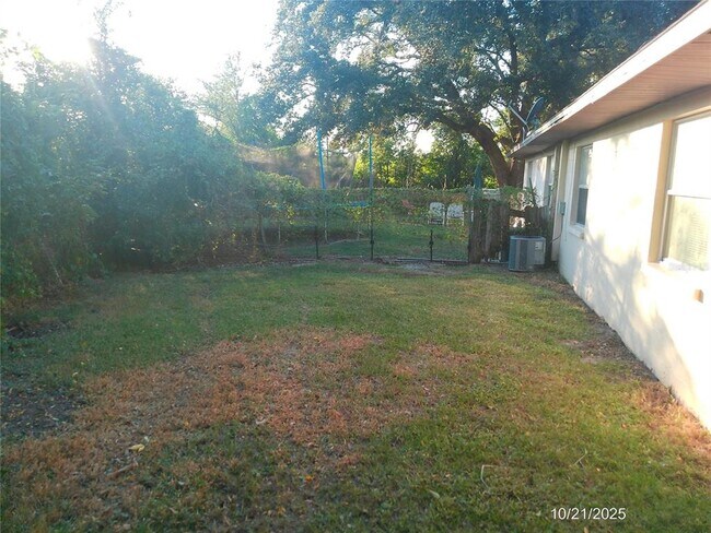 Building Photo - 5146 Cimarron Dr