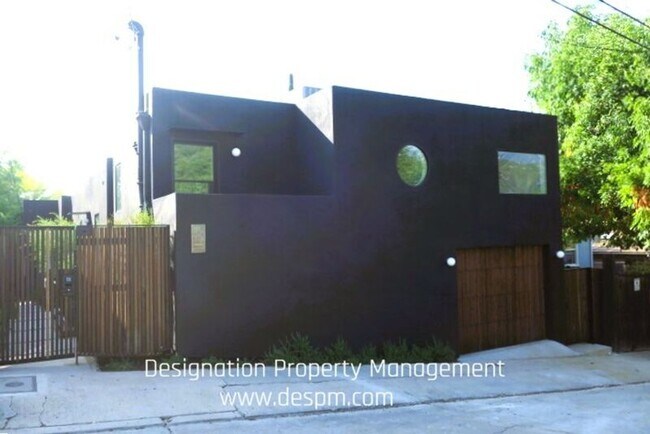 Building Photo - 3181 Verdugo Pl