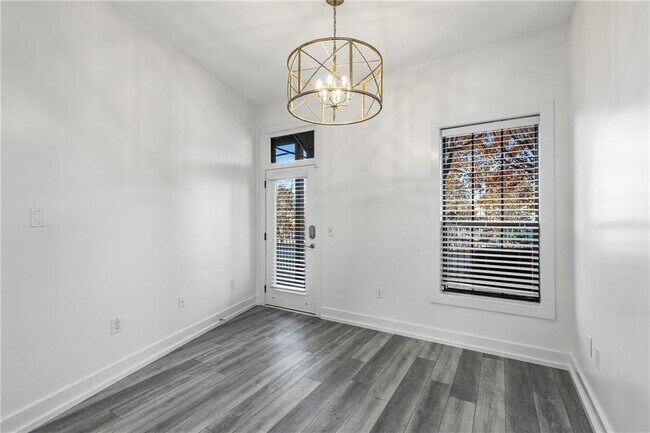 Building Photo - 791 Wylie St SE