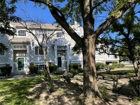 Building Photo - 1694 Sienna Ct