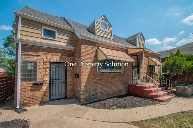 Building Photo - 2561 Harrison St