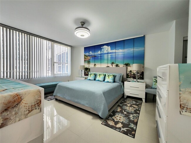 Building Photo - 3505 S Ocean Dr