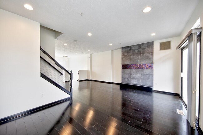 Building Photo - Modern Comfort Meets Everyday Convenience in this Stunning Forest Hill Townhome with 3 Beds & 3.5...