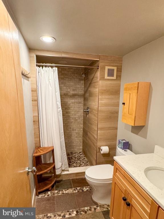 Building Photo - 4720 Chevy Chase Dr