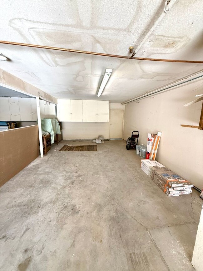 Building Photo - 1675 S Hwy 95
