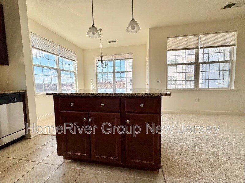 Building Photo - 4205 Ramapo Ct