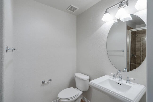 Building Photo - 13604 Caldwell Dr