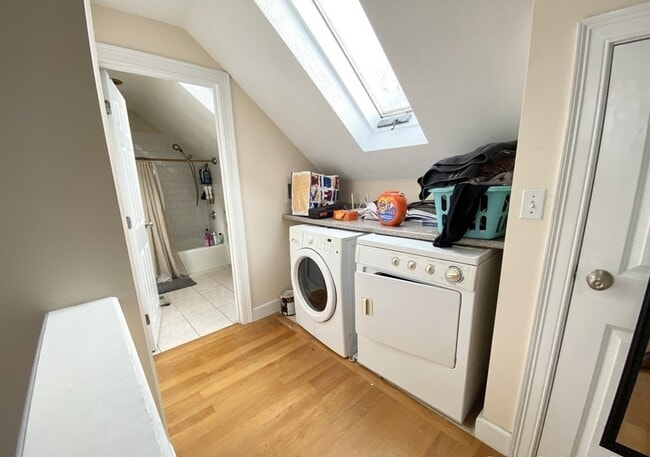 Building Photo - 29 Spring Garden St