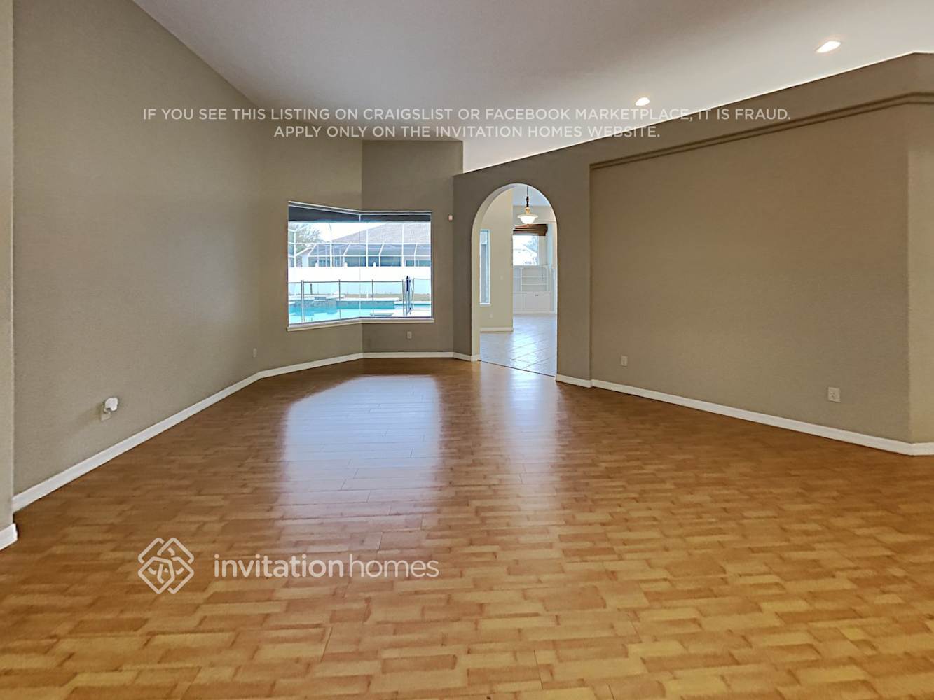 Building Photo - 8119 Belshire Dr