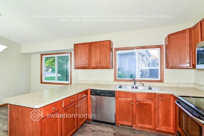 Building Photo - 6840 Penamint Ln