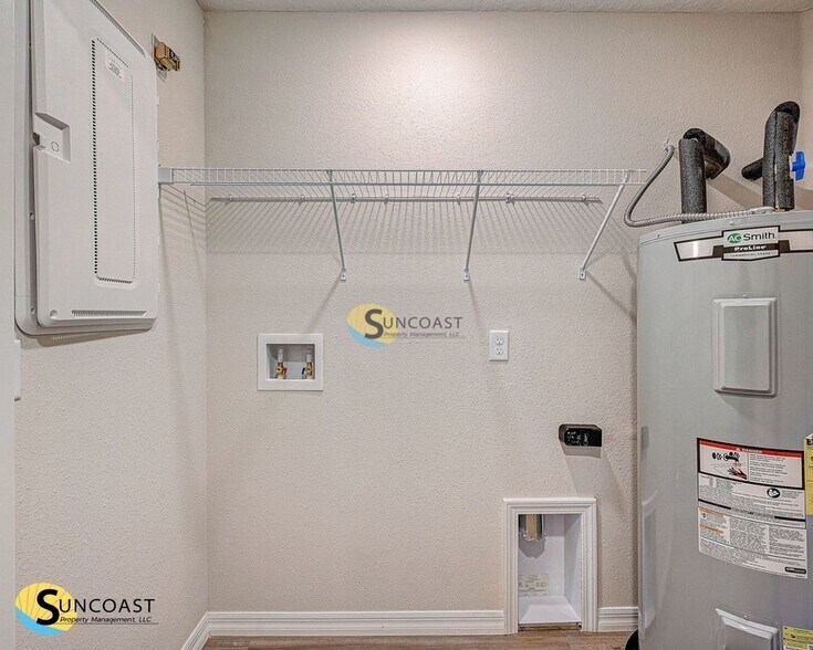 Building Photo - 9524 Hood Rd