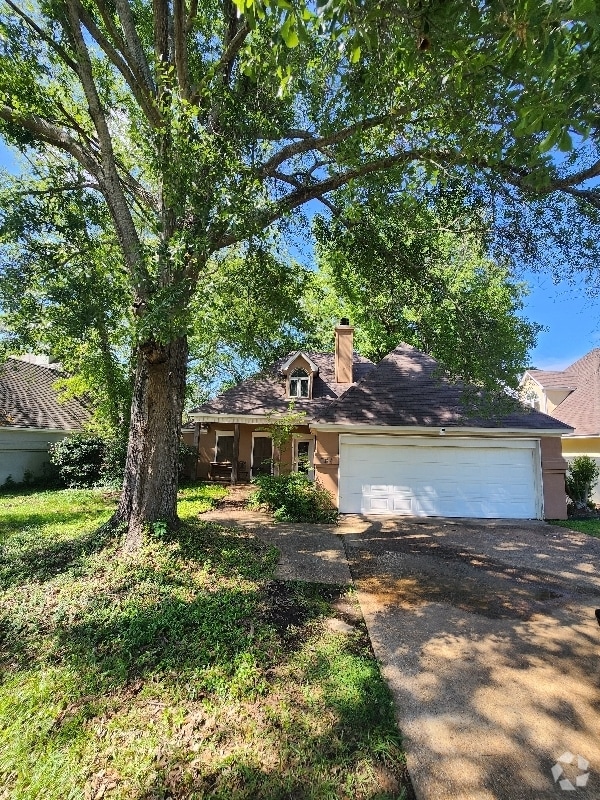 Building Photo - 542 S Deerfield Dr