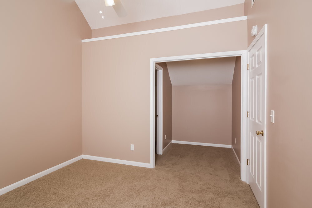 Building Photo - 4195 Clarks Tr