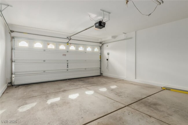 Building Photo - 4648 W Camero Ave