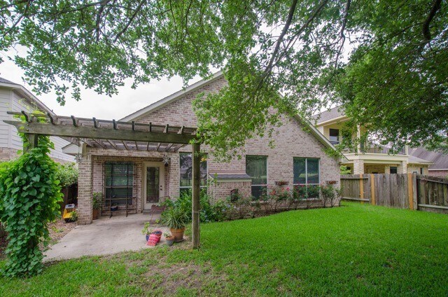 Building Photo - 21427 Willow Glade Dr