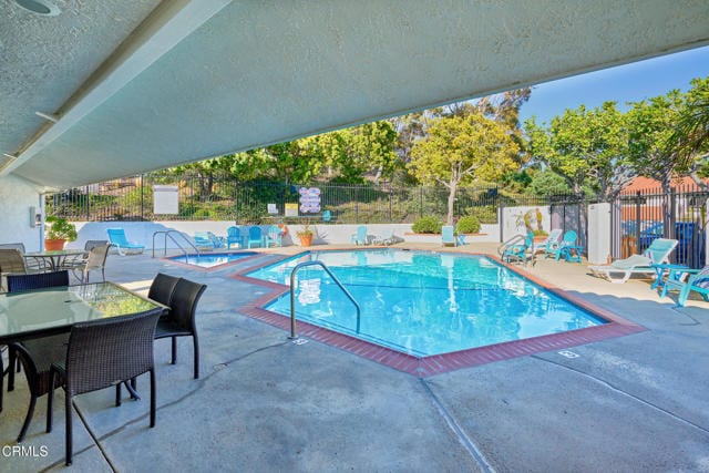 Building Photo - 886 Winding Way Dr