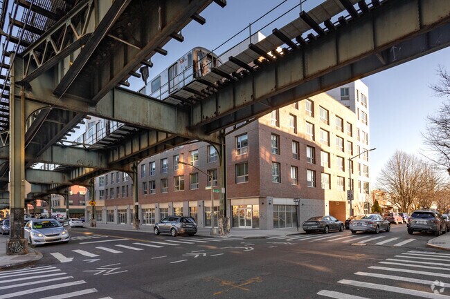 Neighborhood Context - Livonia Apartments