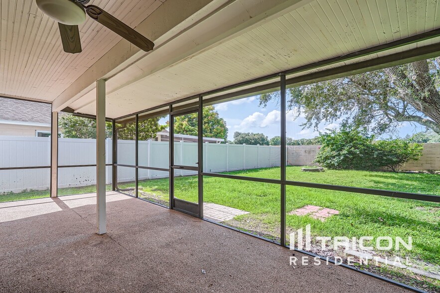 Building Photo - 5410 Friarsway Dr
