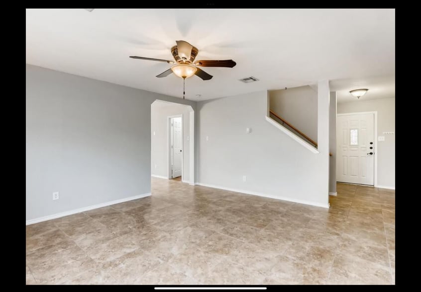 Building Photo - 608 Sherry Dr