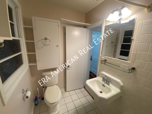 Building Photo - 9 Okahatchee Cir SE