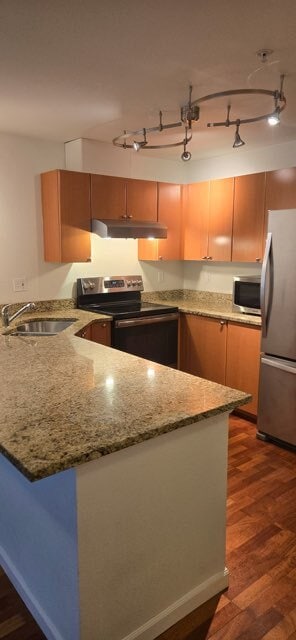 Building Photo - 621 5th Ave N