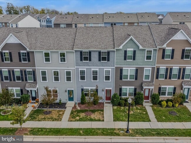 Building Photo - 179 Presidents Pointe Ave