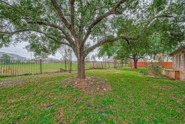 Building Photo - 7402 Stone Arbor Dr