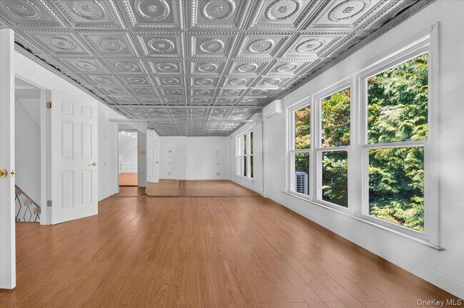 Building Photo - 1155 Webster Ave