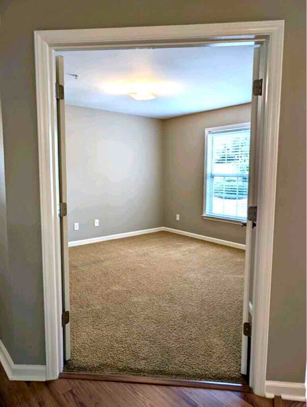 Building Photo - 621 Mill Pond Ct